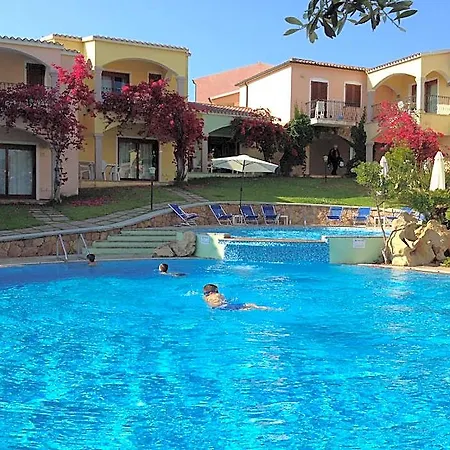 Hotel The Fantastic Residenza Badus 2 Bedroom Sleeps 6 4*
